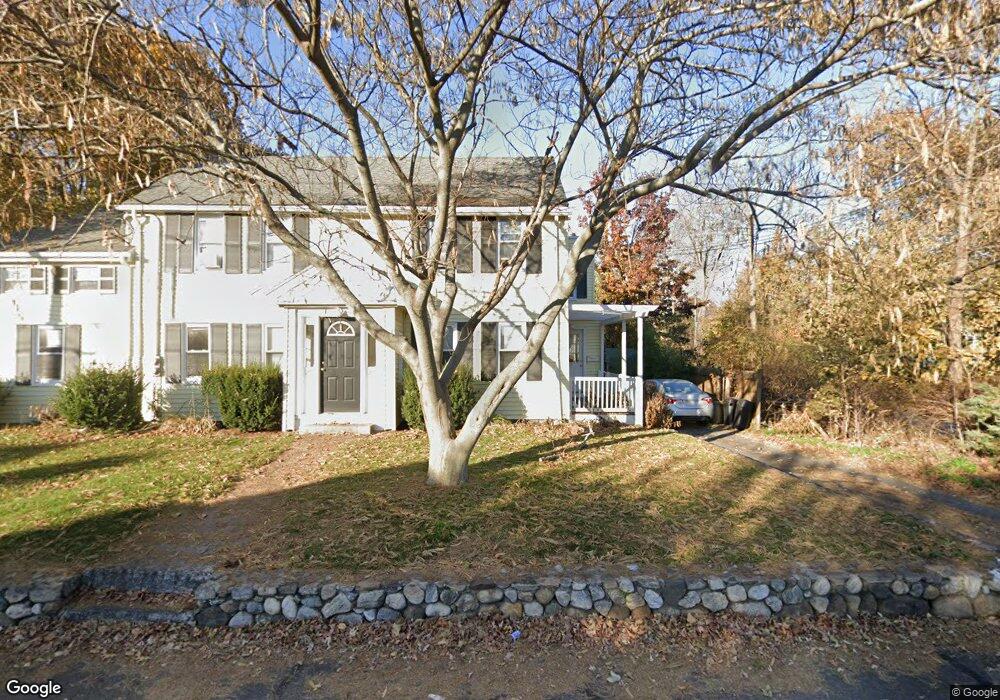 27 Kilby St unit R, Woburn, MA 01801 - photo 1