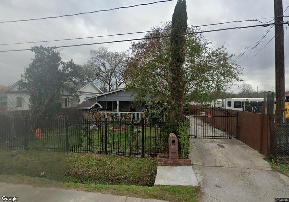 715 Granville Dr, Houston, TX 77091 - photo 1