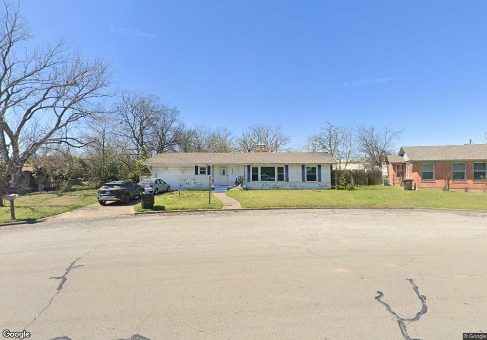 918 Featherston St, Cleburne, TX 76033 - photo 1