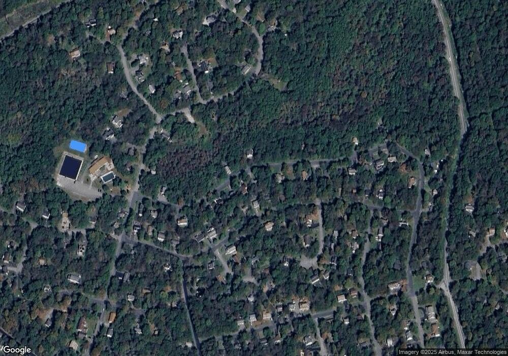 9488 Juniper Dr, Tobyhanna, PA 18466 - photo 1