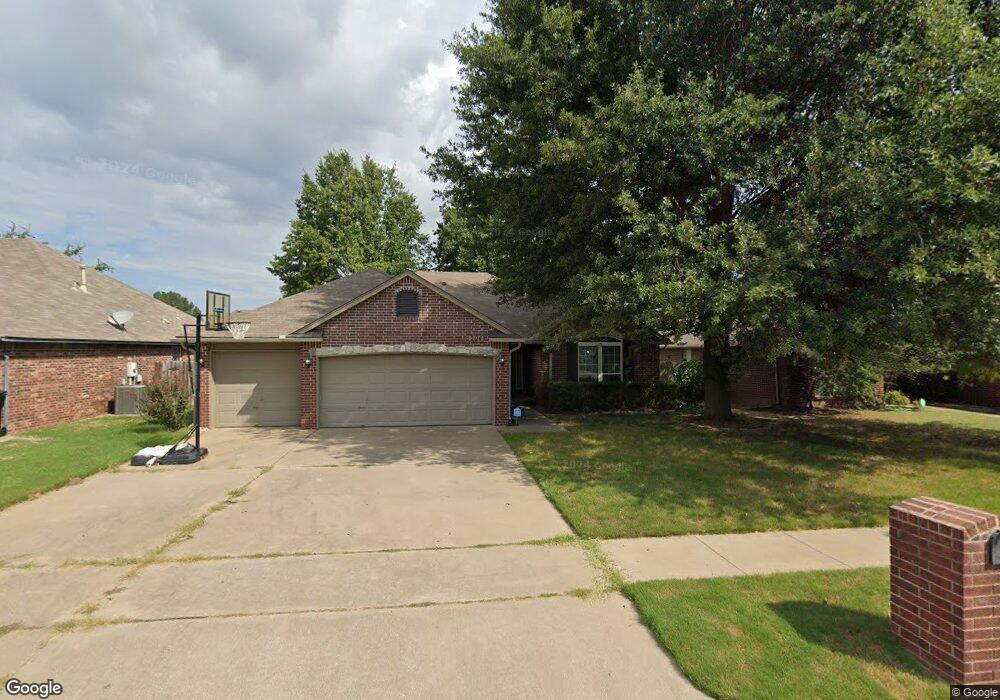 204 W Durham St, Broken Arrow, OK 74011 - photo 1