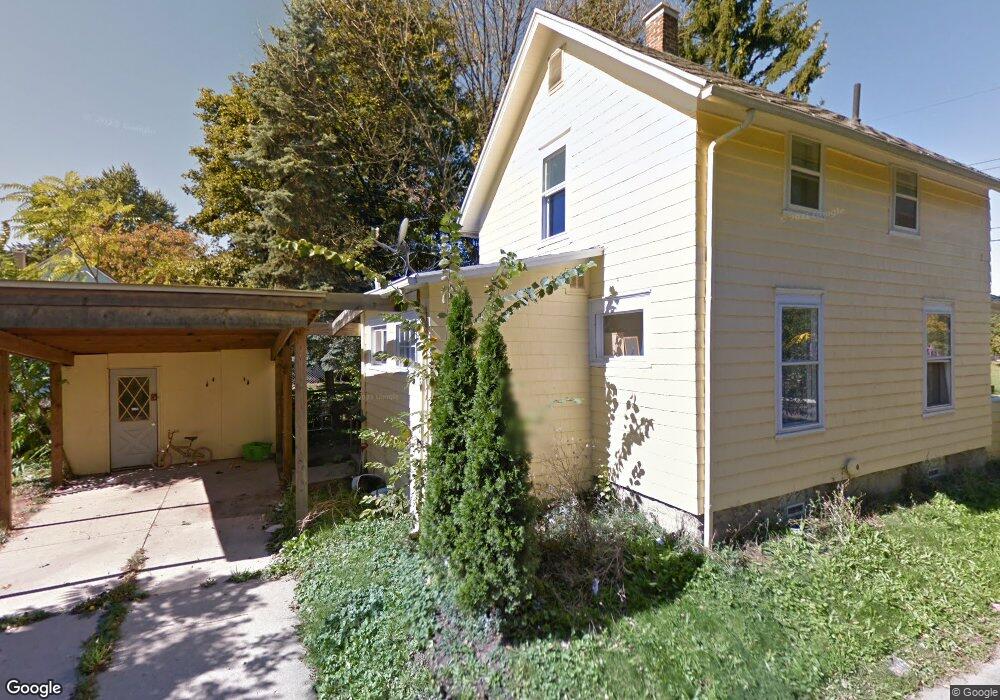 815 Daleford St, Lansing, MI 48915 - photo 1