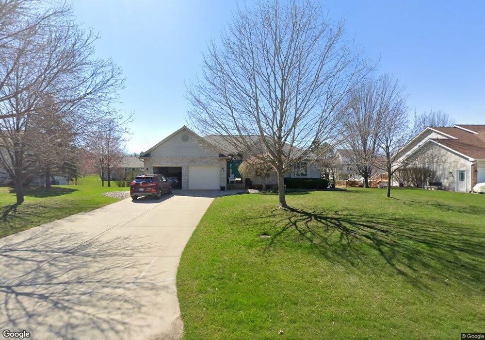 2325 Pebble Creek Dr, Flushing, MI 48433 - photo 1