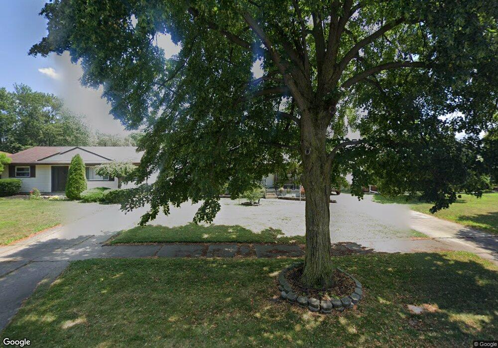 285 Thelma Dr, Sheffield Lake, OH 44054 - photo 1