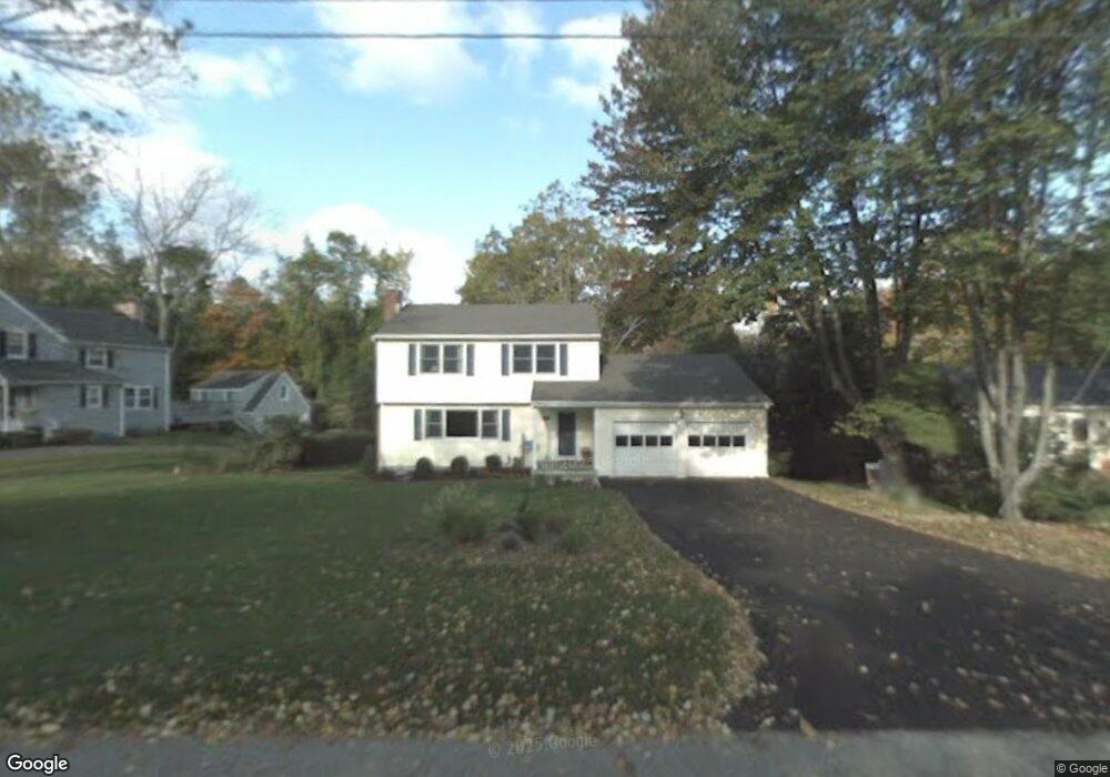 318 Dunnlea Rd, Fairfield, CT 06824 - photo 1