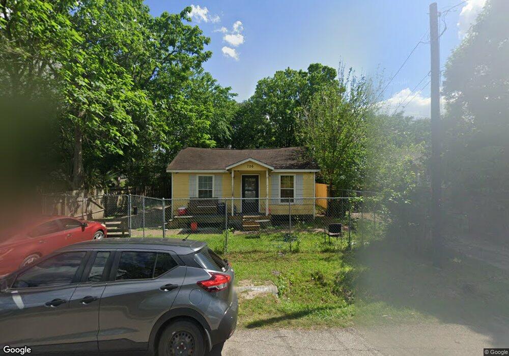 706 Neyland St, Houston, TX 77022 - photo 1