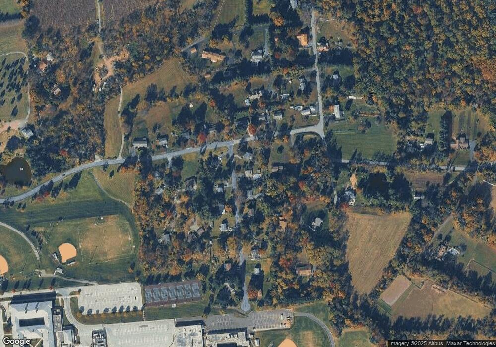 2108 Robin Ln, Pottstown, PA 19465 - photo 1