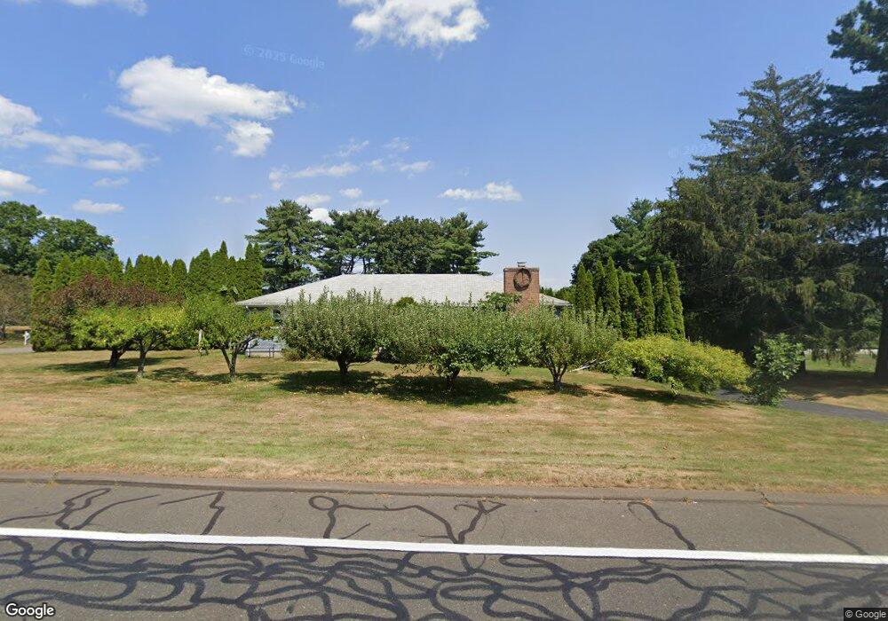 485 Orange Center Rd, Orange, CT 06477 - photo 1