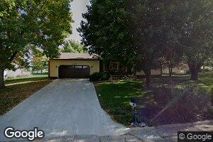 1007 S Wind St, Flandreau, SD 57028