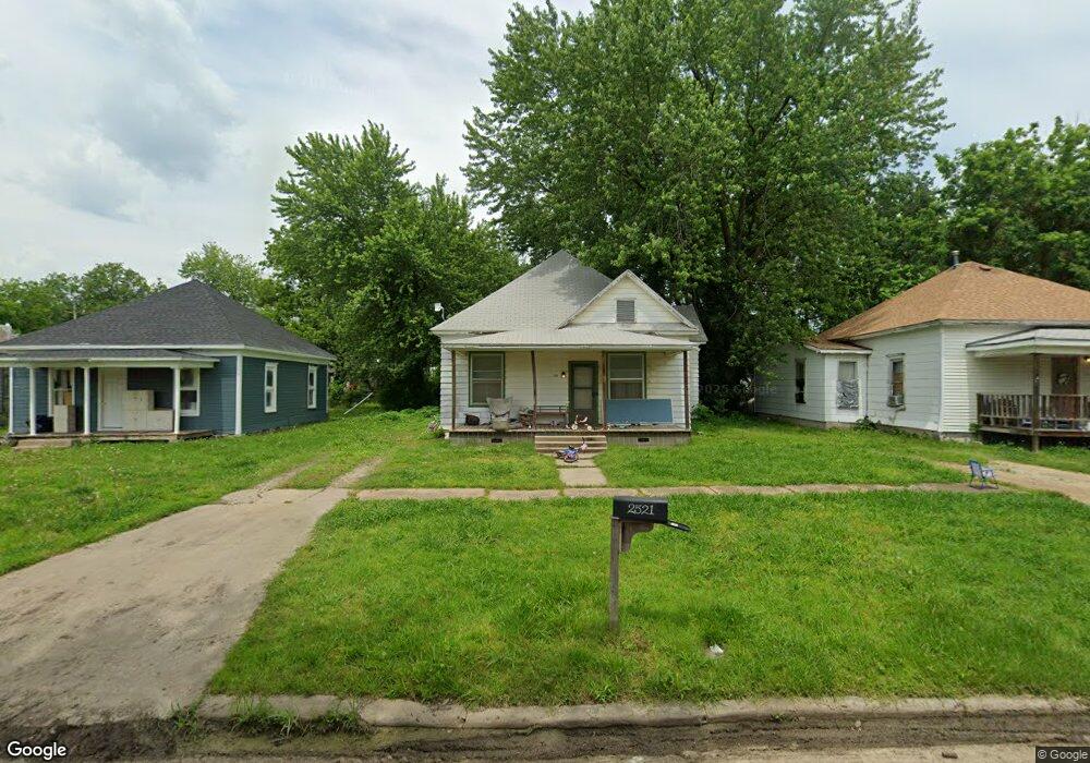 2521 Dirr Ave, Parsons, KS 67357 - photo 1