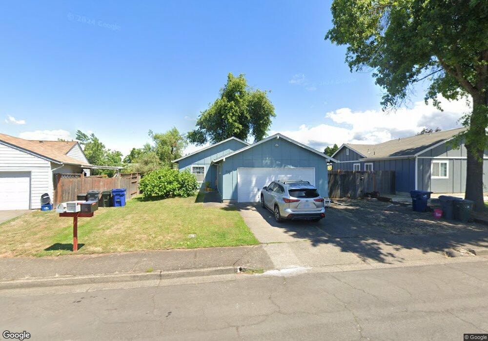 718 Island St, Springfield, OR 97477 - photo 1