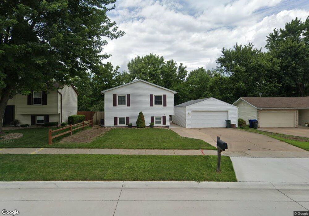 1608 Emerald Dr, Davenport, IA 52804 - photo 1