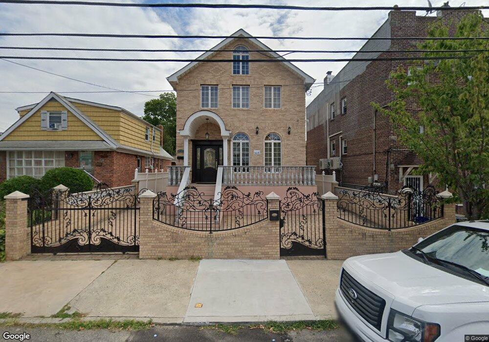 6207 138th St, Flushing, NY 11367 - photo 1