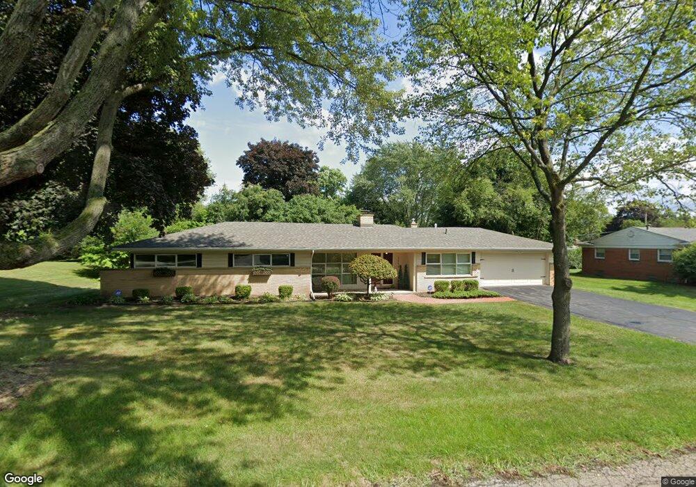 2655 Roxie Rd, Bloomfield Hills, MI 48304 - photo 1