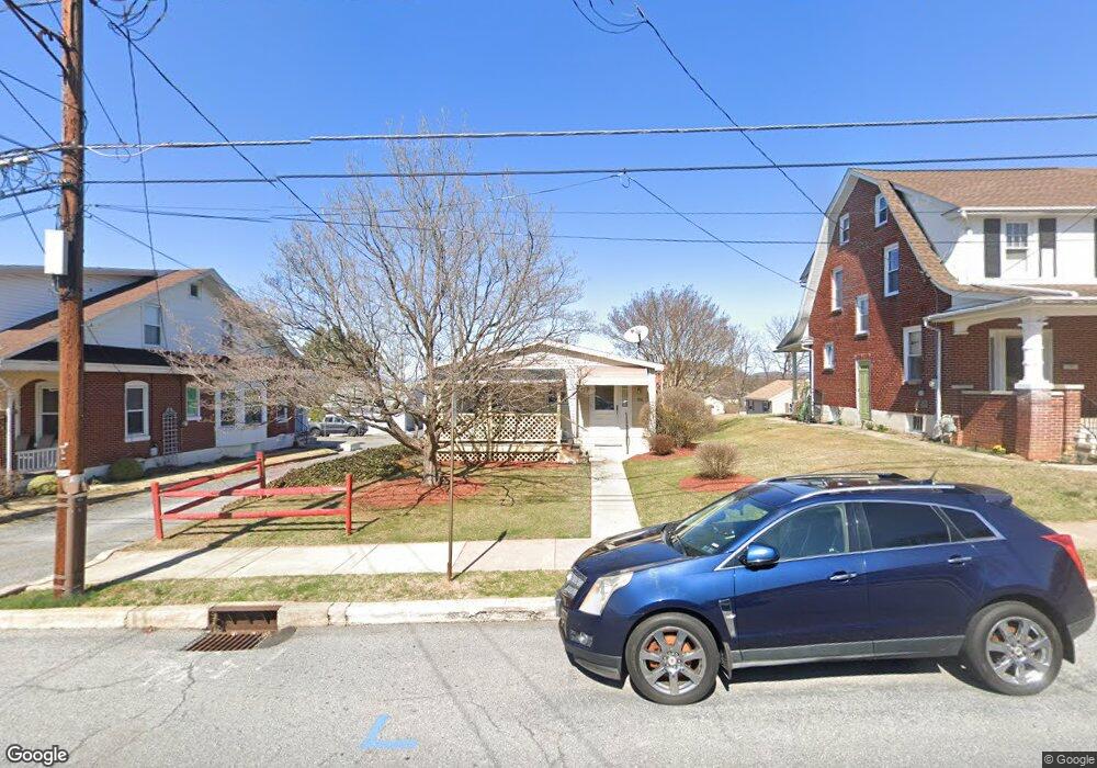 27A W Broad St, Reading, PA 19607 - photo 1