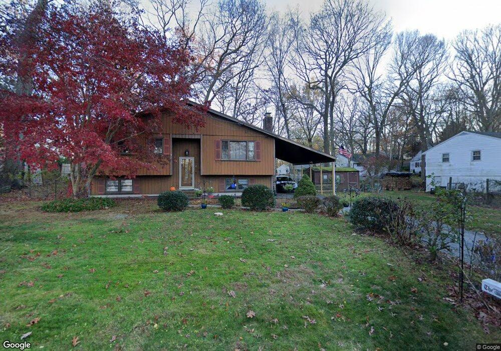 15 N Beechwood Rd, Niantic, CT 06357 - photo 1