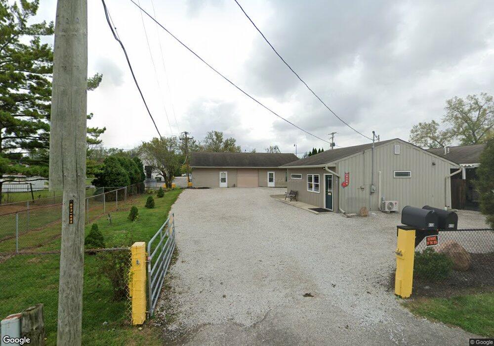 415 Lewis St, Plainfield, IN 46168 - photo 1