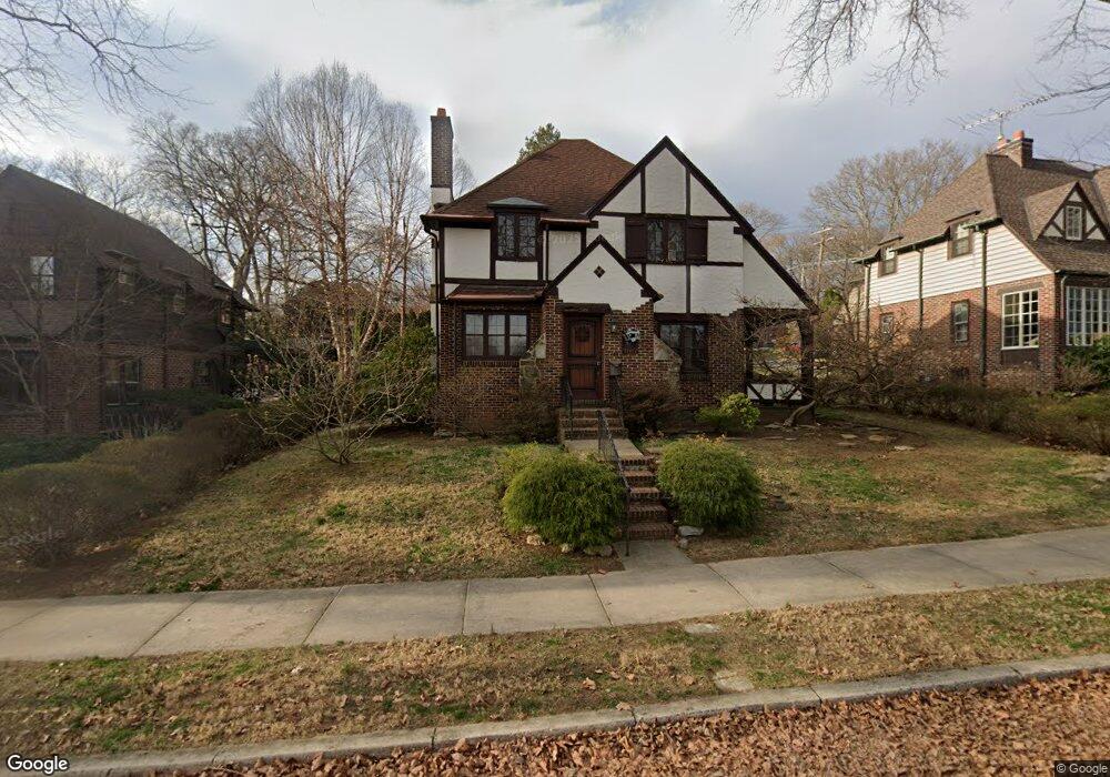 504 Sycamore Rd, Reading, PA 19611 - photo 1