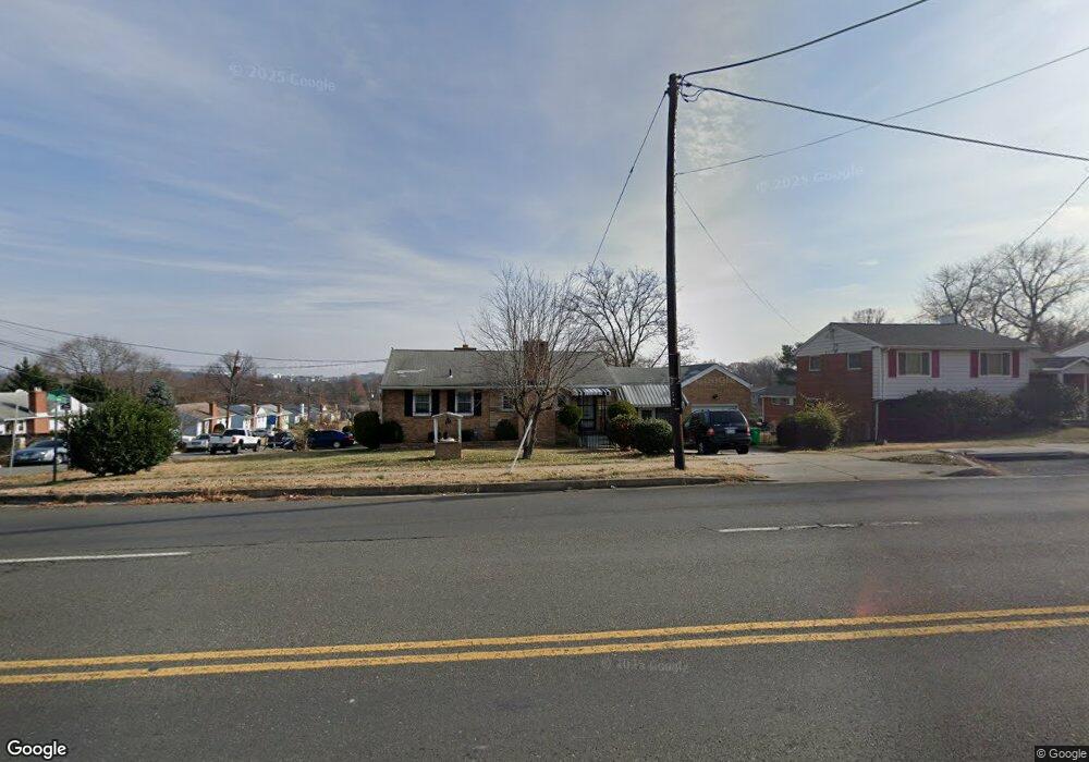 6125 Sargent Rd, Hyattsville, MD 20782 - photo 1