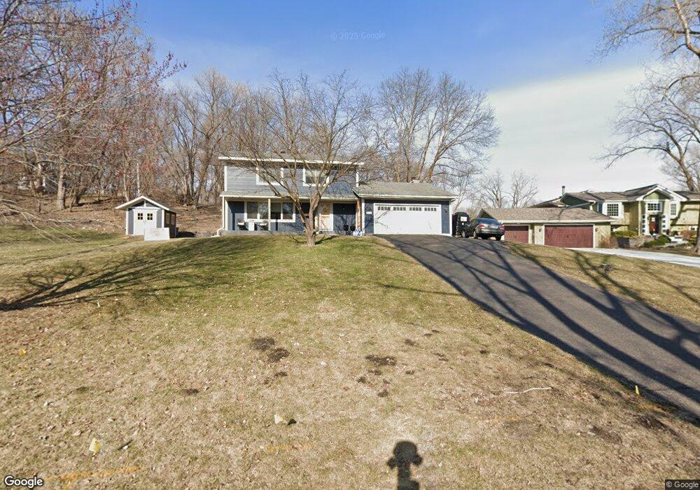 16680 Creekside Ln, Minnetonka, MN 55345 - photo 1