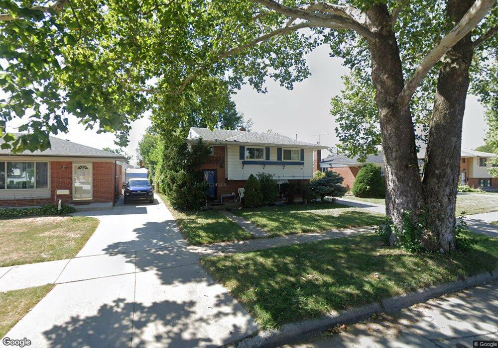 15734 Dugan St, Roseville, MI 48066 - photo 1