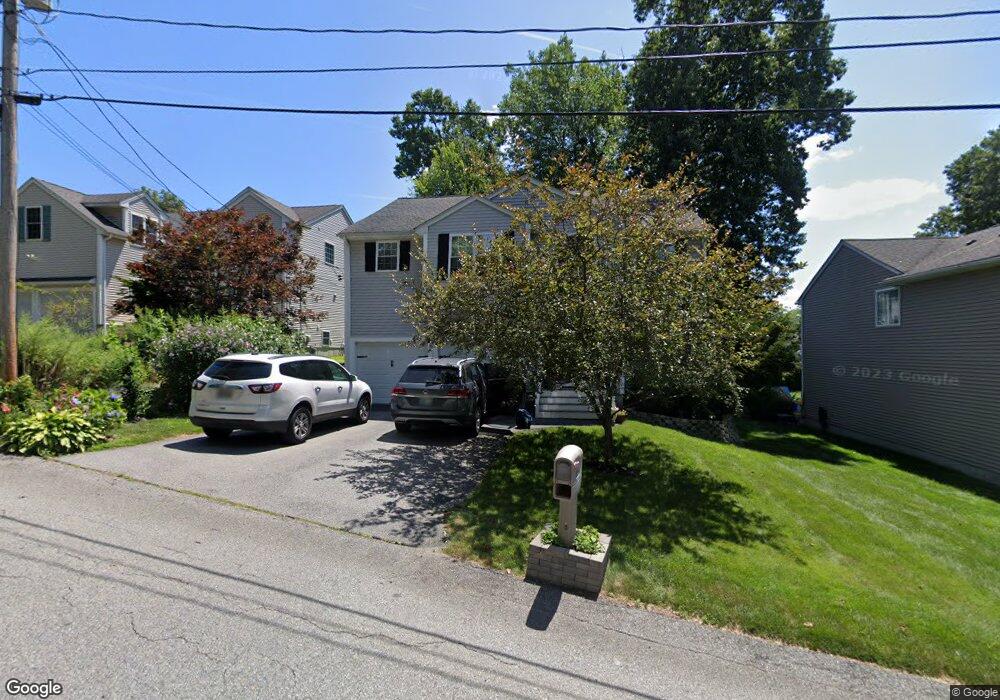 10 Acorn St, Cumberland, RI 02864 - photo 1