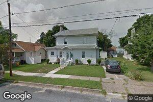 17 8th Ave, Glendora, NJ 08029