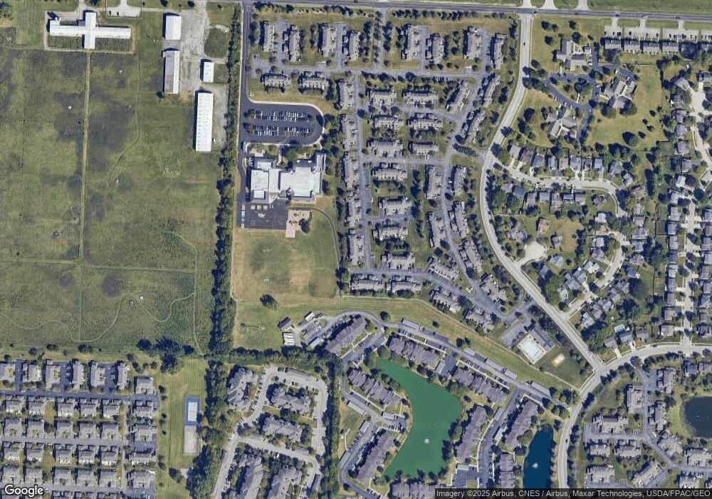 5605 Barney Ln unit 40C, Columbus, OH 43235 - photo 1