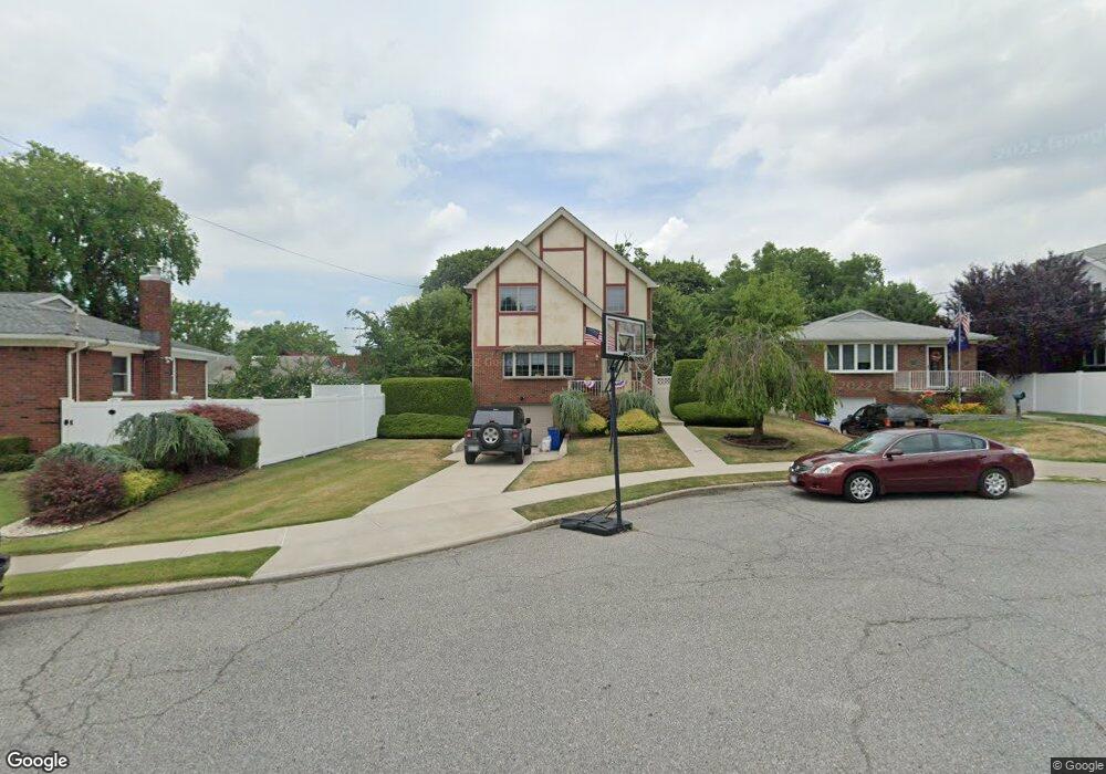 15 Dore Ct, Staten Island, NY 10310 - photo 1