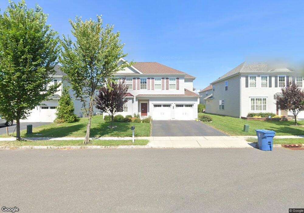 8 Crocus Ct, Piscataway, NJ 08854 - photo 1