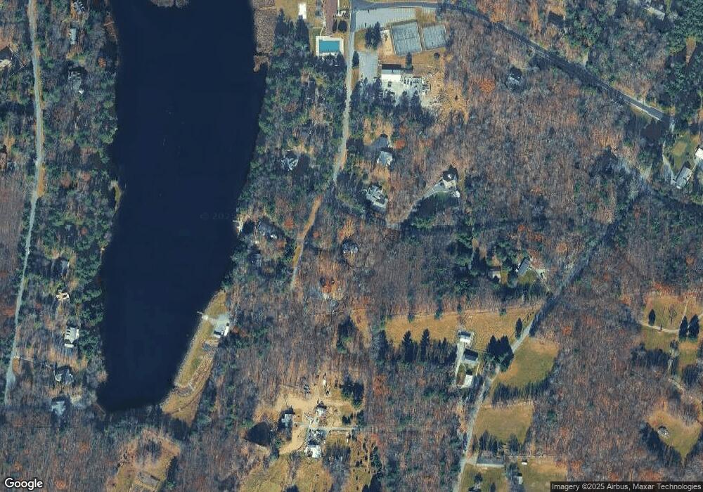 158 Marigold Ln, Milford, PA 18337 - photo 1