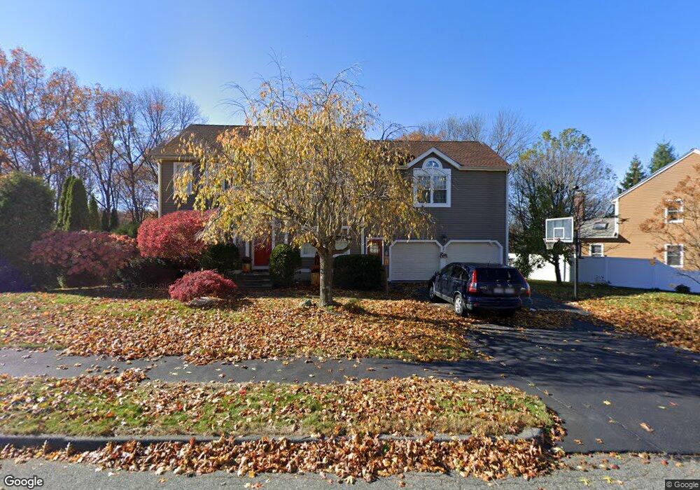 34 Hillando Dr, Shrewsbury, MA 01545 - photo 1