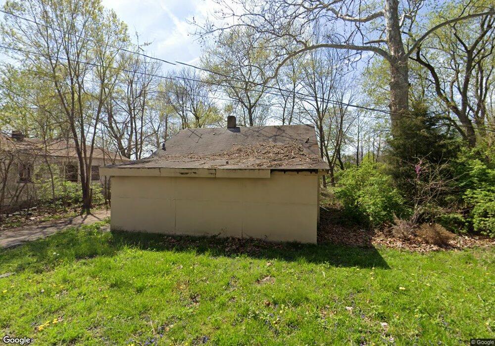 521 Louise St, Anderson, IN 46016 - photo 1