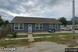 1012 E 5th St, Beardstown, IL 62618