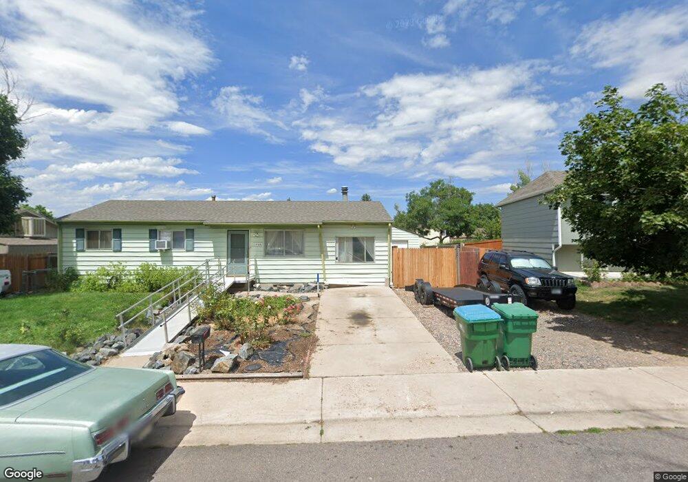 11549 E Ada Place, Aurora, CO 80012 - photo 1