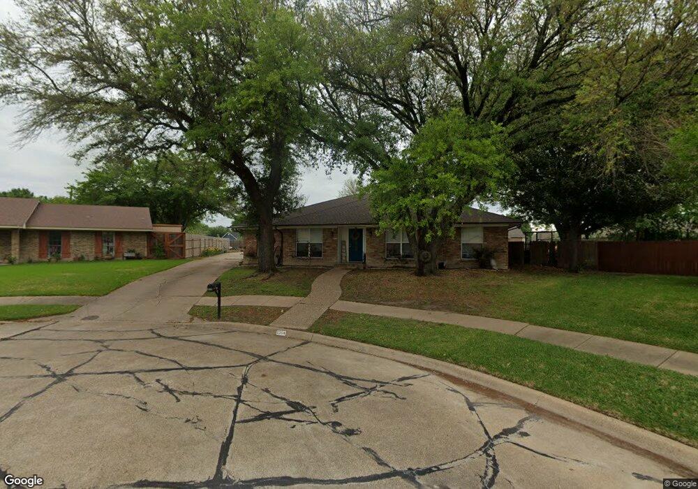 1304 Mount Vernon St, Ennis, TX 75119 - photo 1