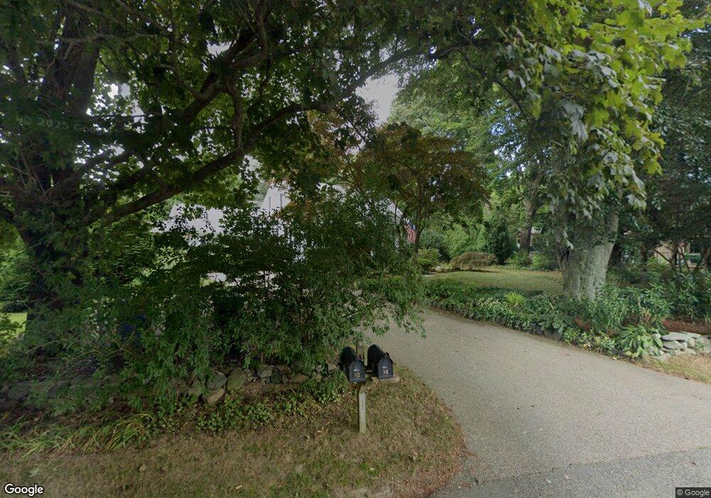 84 Narragansett Ave W, Wakefield, RI 02879 - photo 1