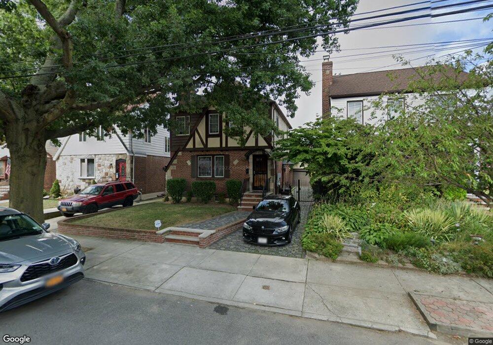 4558 167th St, Flushing, NY 11358 - photo 1