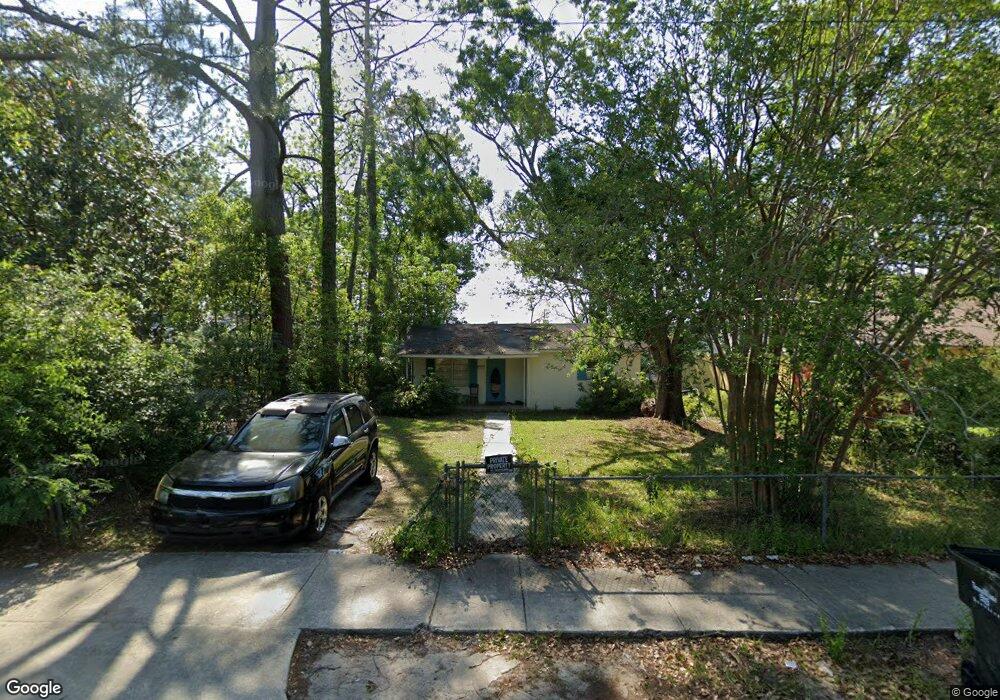 811 Pearl Ave S, Douglas, GA 31533 - photo 1