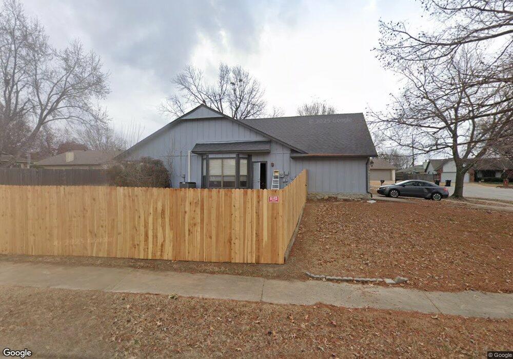 1308 W Phoenix St, Broken Arrow, OK 74011 - photo 1