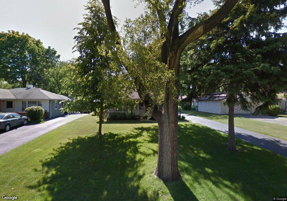 2103 Robin Ln, Rolling Meadows, IL 60008 - photo 1