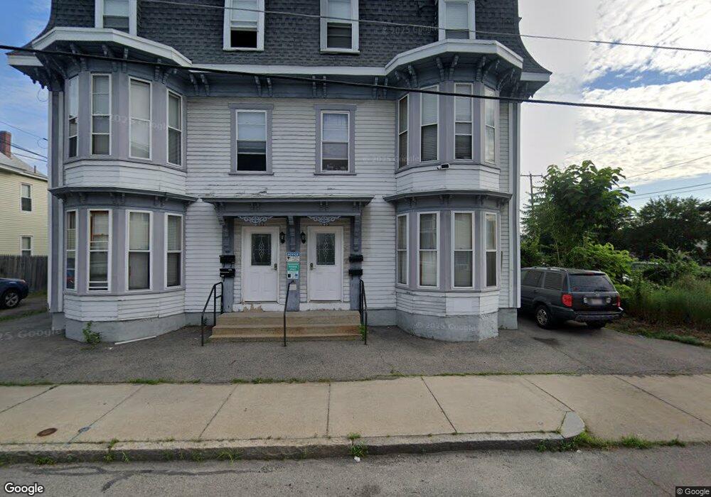 115 Branch St unit A, Lowell, MA 01851 - photo 1