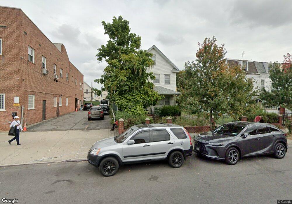 8721 111th St, Richmond Hill, NY 11418 - photo 1