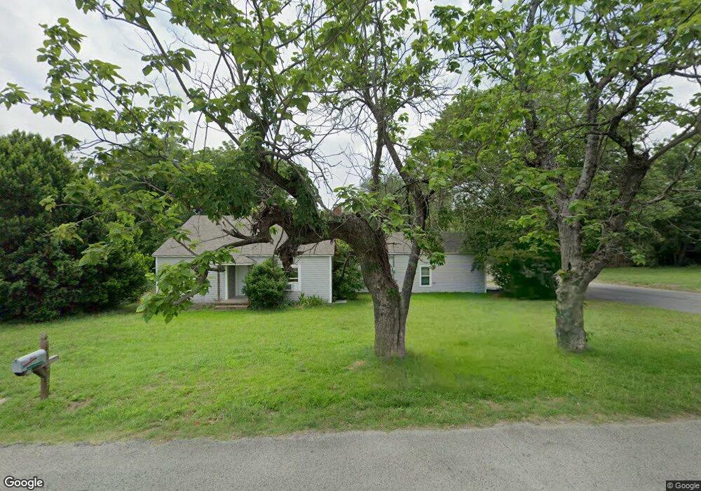 2107 S Fannin Ave, Denison, TX 75020 - photo 1