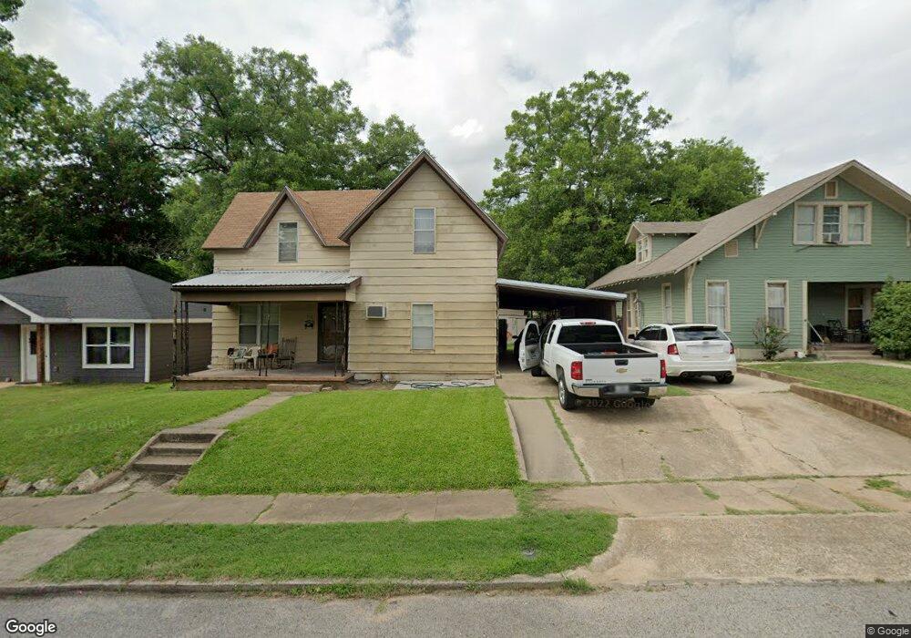 313 W Texas St, Denison, TX 75020 - photo 1
