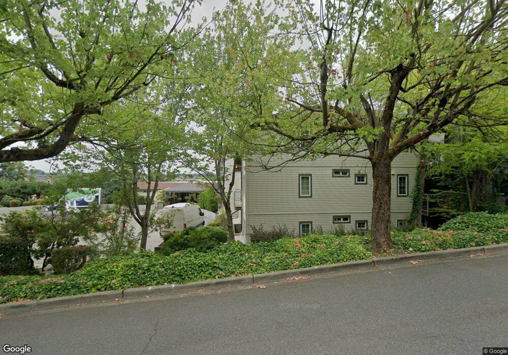 The Carlton unit 310, Mercer Island, WA 98040 - photo 1