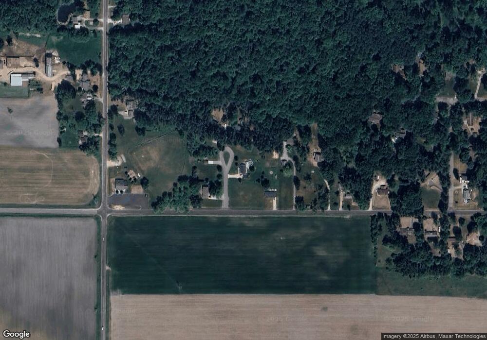 526 N Tolly Ct, Midland, MI 48640 - photo 1