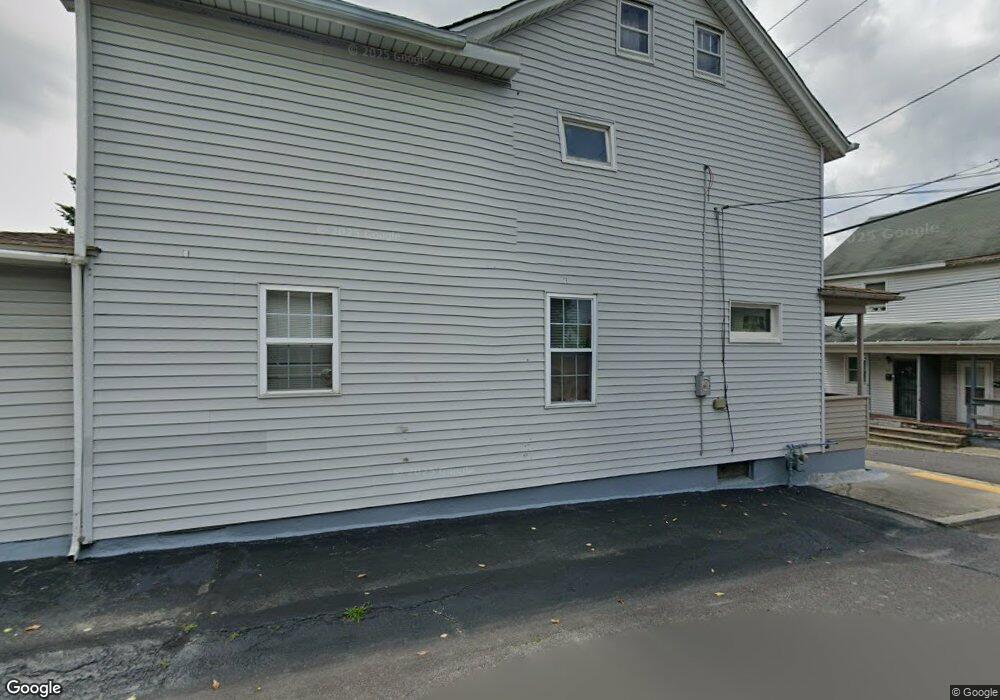 32 E Hickory St, Hazleton, PA 18201 - photo 1