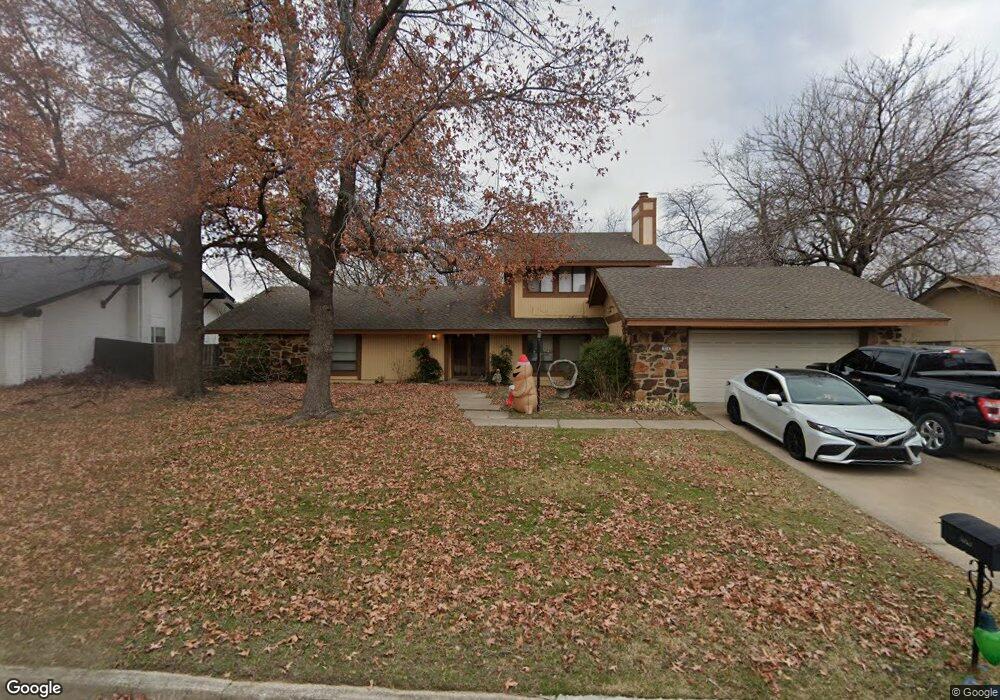 804 W Utica St, Broken Arrow, OK 74011 - photo 1