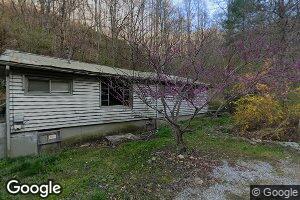 677 Solomon Rd, Whitesburg, KY 41858